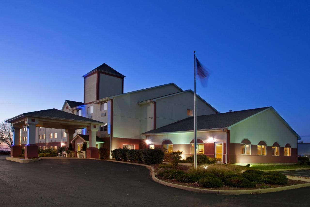 Mount Vernon Holiday Inn Express Mt. Vernon By Ihg מראה חיצוני תמונה