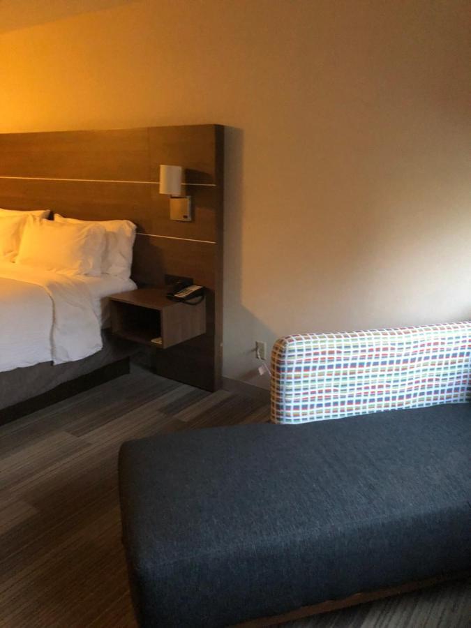 Mount Vernon Holiday Inn Express Mt. Vernon By Ihg מראה חיצוני תמונה